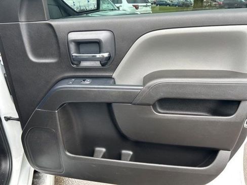 Used 2018 Chevrolet Silverado 1500 Custom w/ Custom Value Package image 34