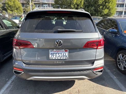 Used 2023 Volkswagen Taos SE w/ Black Wheel Package image 6