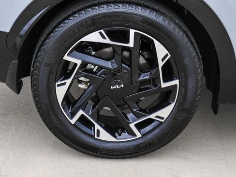 Used 2025 Kia Sportage SX FWD image 10
