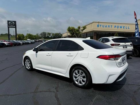 Used 2021 Toyota Corolla LE image 24