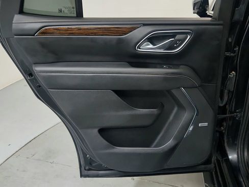 Used 2023 Chevrolet Tahoe Premier AWD/4WD image 23