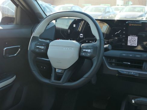 New 2025 Kia K4 GT-Line image 19