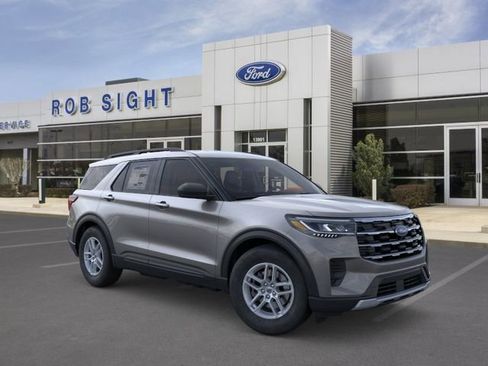 New 2026 Ford Explorer Active image 7