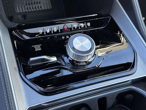 New 2026 Jeep Grand Wagoneer Limited AWD/4WD image 6