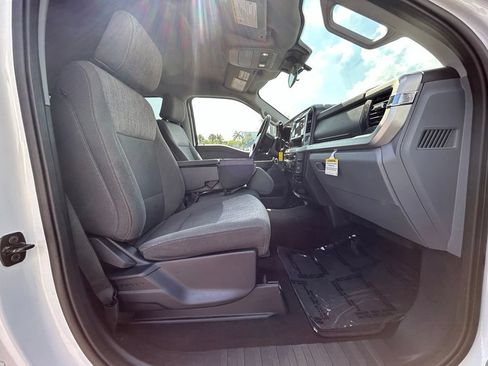 Used 2025 Ford F250 XLT AWD/4WD image 25