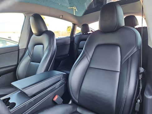 Used 2023 Tesla Model Y Long Range image 20