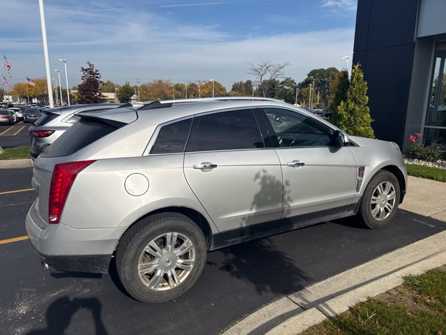 Used 2010 Cadillac SRX Luxury AWD/4WD image 3
