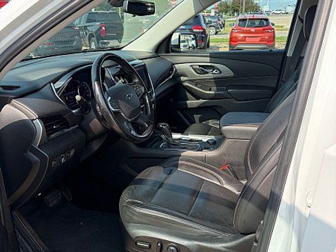 Used 2020 Chevrolet Traverse RS FWD image 17