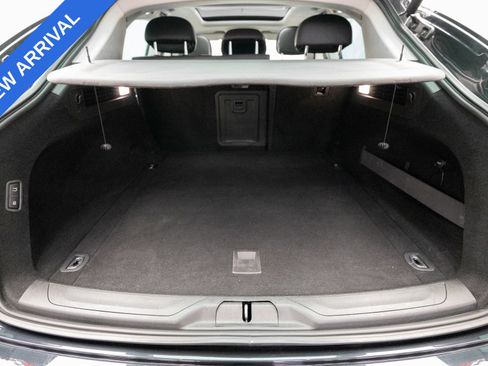 Used 2022 Maserati Levante GT AWD/4WD image 42