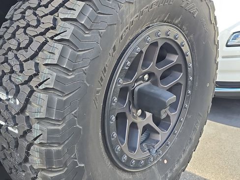 Used 2022 Jeep Wrangler Unlimited Sport image 10