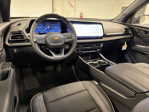 New 2026 Chevrolet Traverse High Country w/ LPO, Floor Liner Package AWD/4WD image 28