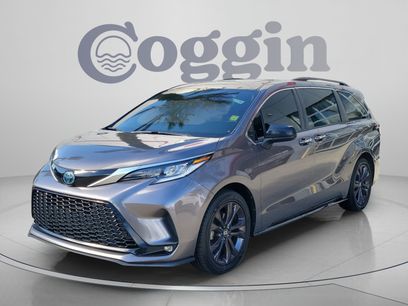 Used 2022 Toyota Sienna XSE