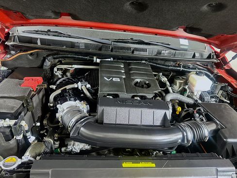 Used 2023 Nissan Frontier SV w/ SV Premium Package AWD/4WD image 32