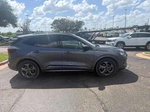 Used 2023 Ford Escape ST-Line w/ Tech Pack #1 FWD image 4