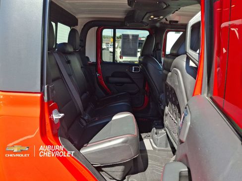 Used 2020 Jeep Gladiator Rubicon AWD/4WD image 20