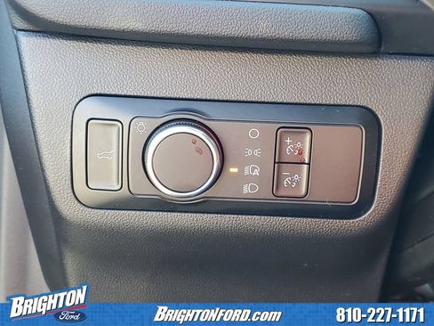 Used 2024 Ford Escape ST-Line w/ Tech Pack #1 AWD/4WD image 18
