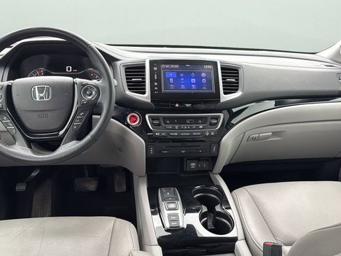 Used 2016 Honda Pilot Touring image 21
