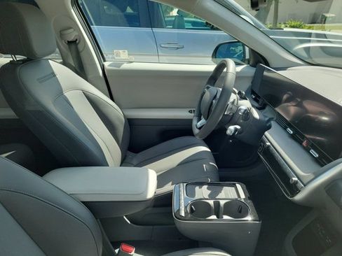 Used 2025 Hyundai Ioniq 5 SEL AWD/4WD image 3