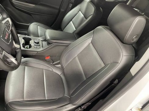 Used 2023 GMC Acadia SLT w/ Elevation Edition AWD/4WD image 12