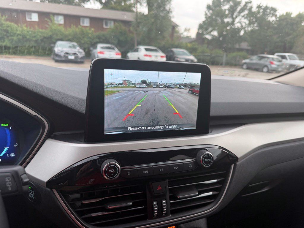 Used 2020 Ford Escape SE Sport FWD image 26