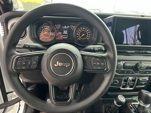 New 2026 Jeep Gladiator Sport image 21