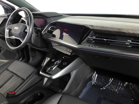 Used 2023 Audi Q4 e-tron Premium Plus w/ Premium Plus image 13