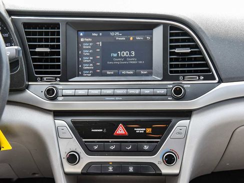 Used 2018 Hyundai Elantra SEL FWD image 19
