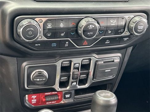 Used 2022 Jeep Wrangler Unlimited Rubicon 4xe w/ Cold Weather Group image 28