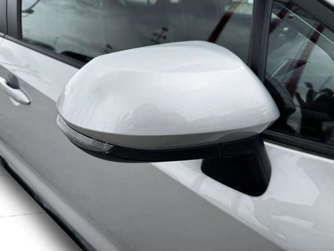Used 2024 Toyota Corolla SE FWD image 9