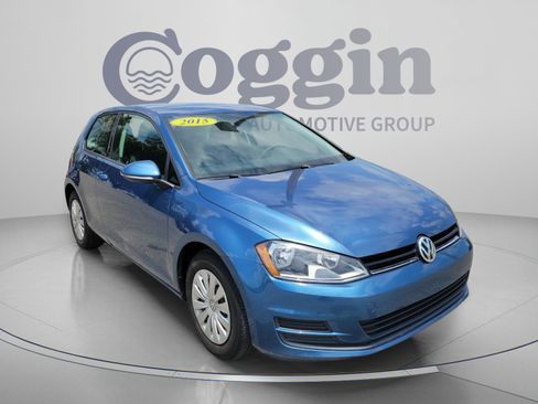Used 2015 Volkswagen Golf S FWD image 5