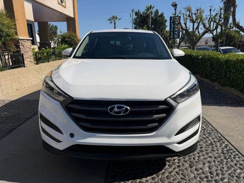 Used 2016 Hyundai Tucson SE FWD image 2