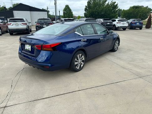 Used 2020 Nissan Altima 2.5 S FWD image 7