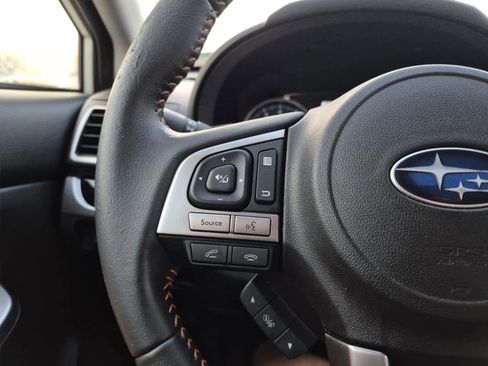 Used 2017 Subaru Crosstrek 2.0i Limited image 18