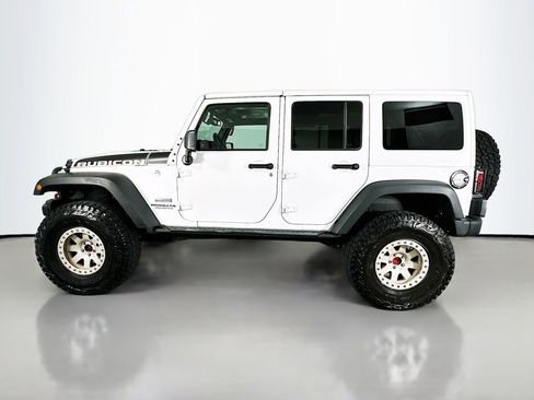 Used 2017 Jeep Wrangler Unlimited Rubicon AWD/4WD image 2