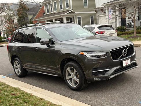 Used 2018 Volvo XC90 T5 Momentum w/ Momentum Plus Package image 6