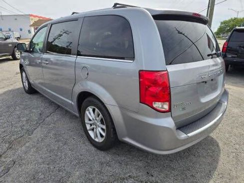 Used 2019 Dodge Grand Caravan SXT image 7