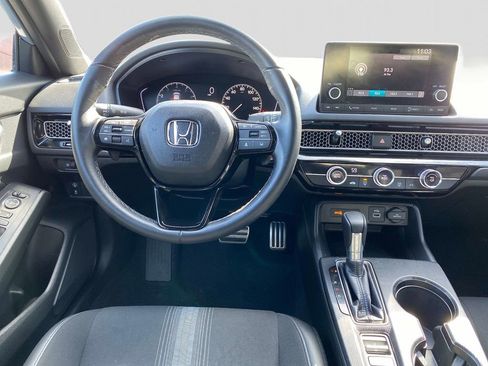 Used 2023 Honda Civic Sport image 9