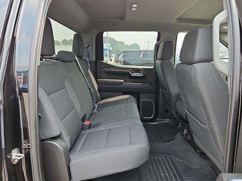 Used 2022 Chevrolet Silverado 1500 RST w/ Z71 Off-Road Package AWD/4WD image 32