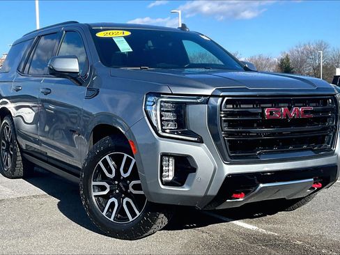 Used 2024 GMC Yukon AT4 w/ AT4 Premium Plus Package image 2