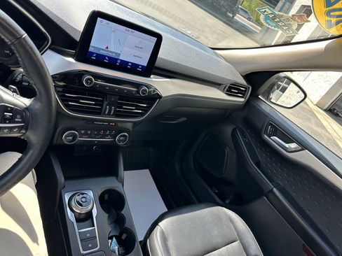 Used 2020 Ford Escape SEL AWD/4WD image 11