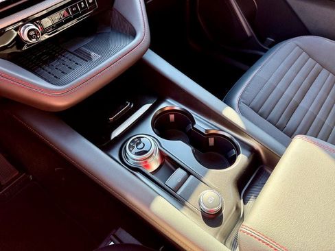 New 2025 Ford Explorer ST-Line w/ Premium Package image 23