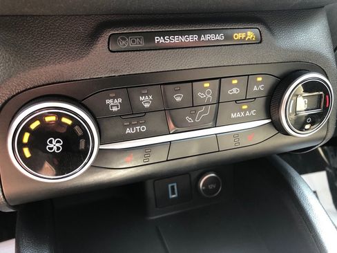 Used 2020 Ford Escape SE AWD/4WD image 30