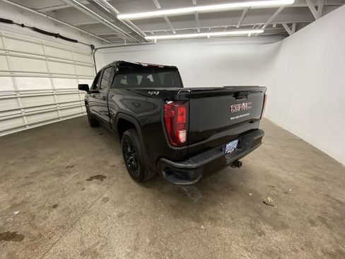 Used 2024 GMC Sierra 1500 Pro w/ Graphite Edition image 4