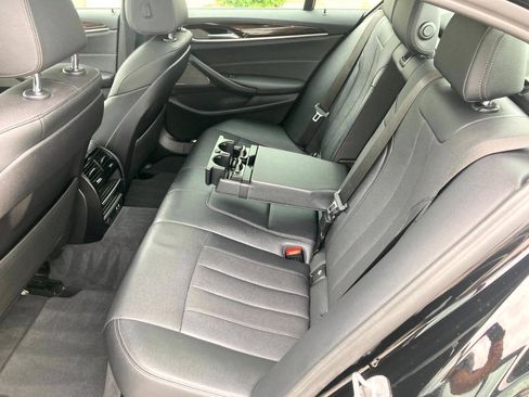 Used 2022 BMW 530i xDrive w/ Premium Package AWD/4WD image 13