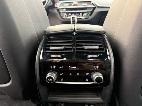 Used 2022 BMW M5 w/ Executive Package image 18