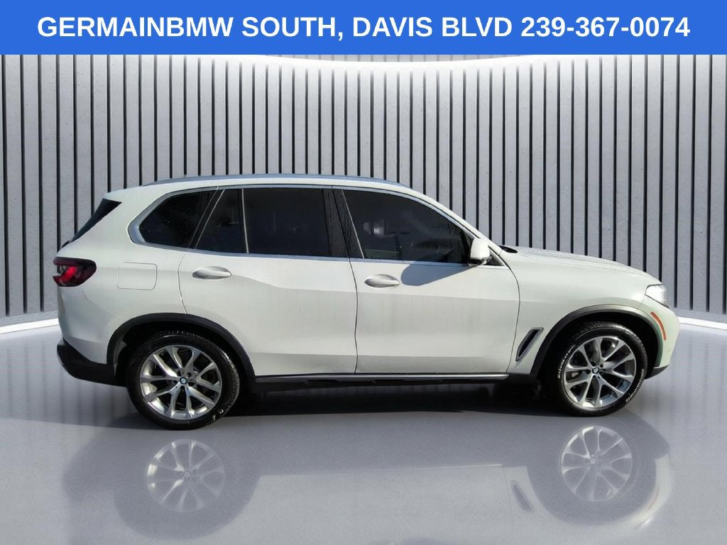 Used 2022 BMW X5 xDrive40i w/ Premium Package AWD/4WD image 4