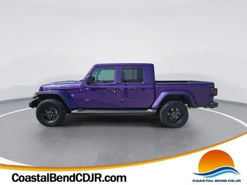New 2026 Jeep Gladiator Sport AWD/4WD image 1