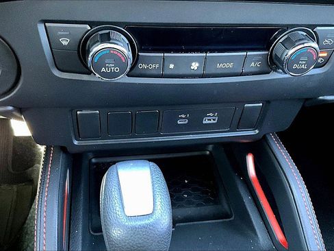 Used 2024 Nissan Frontier Pro-X RWD image 32