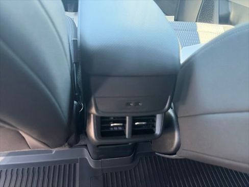 New 2026 Chevrolet Equinox LT AWD/4WD image 13