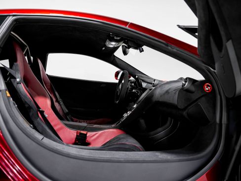 Used 2016 McLaren 675LT Coupe image 24